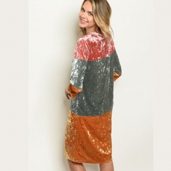 Multi colored stretchy velvet dress - Picture 3 of 3